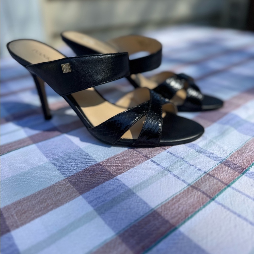 Ivanka Trump Black 3.5 inch Heeled Sandals size 6 - Picture 2 of 13
